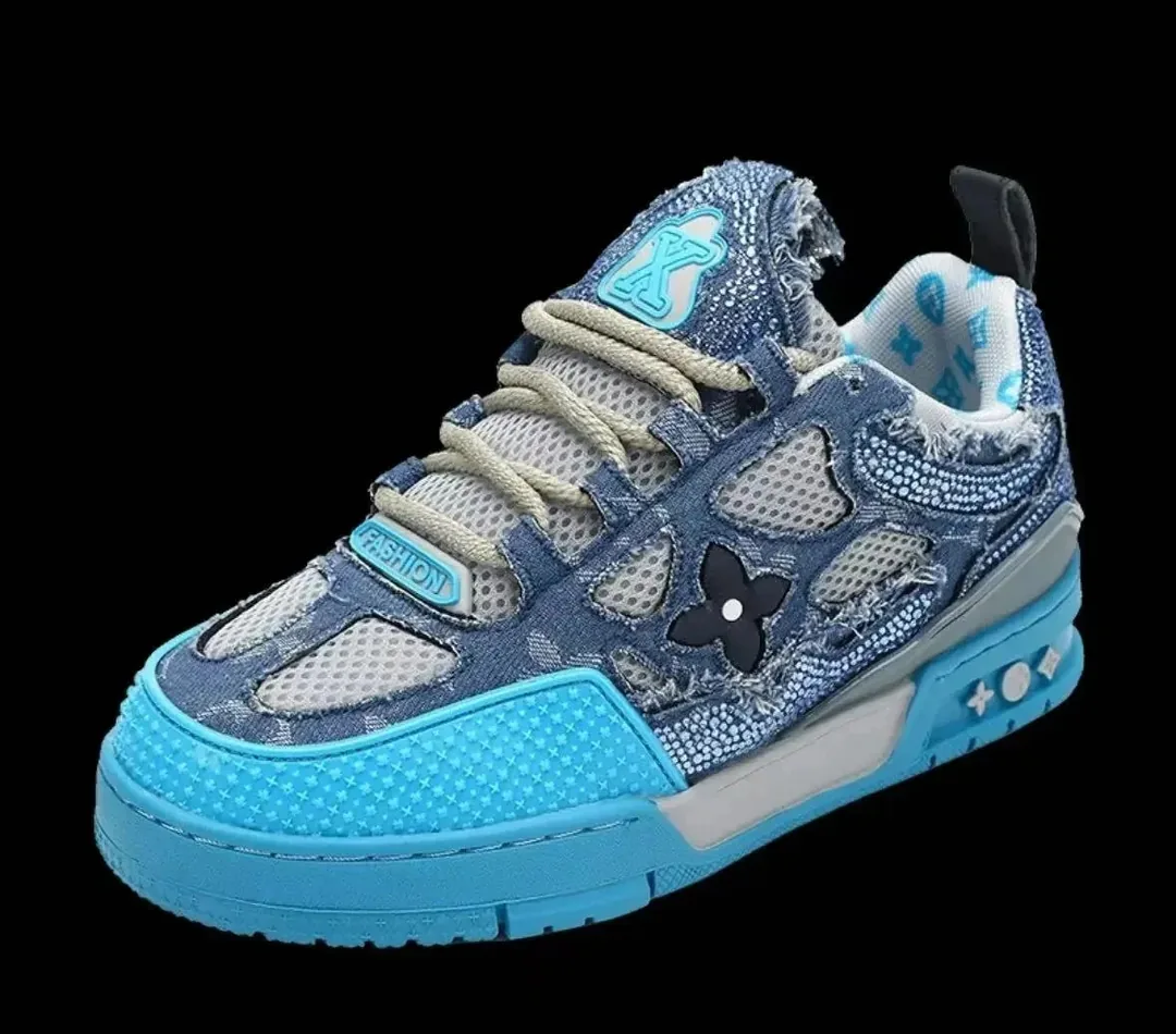 Louis Vuitton LV Trainer White Low-Top Trainers — Photo 9