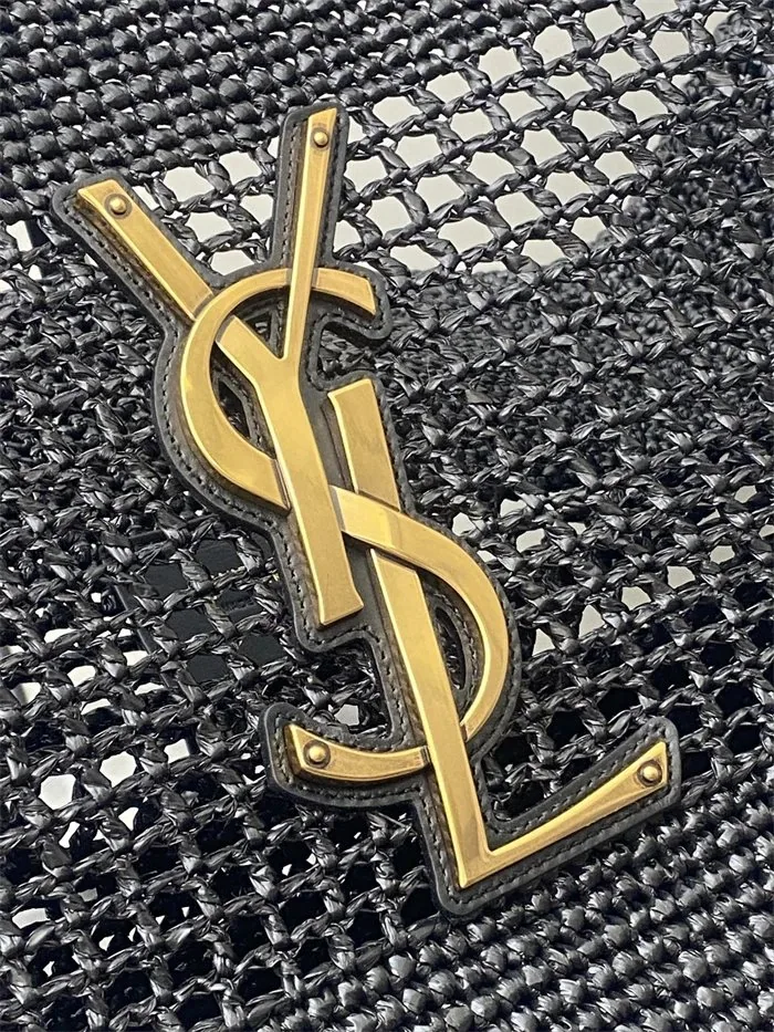 Saint Laurent Leather Shoulder Bag — photo 6