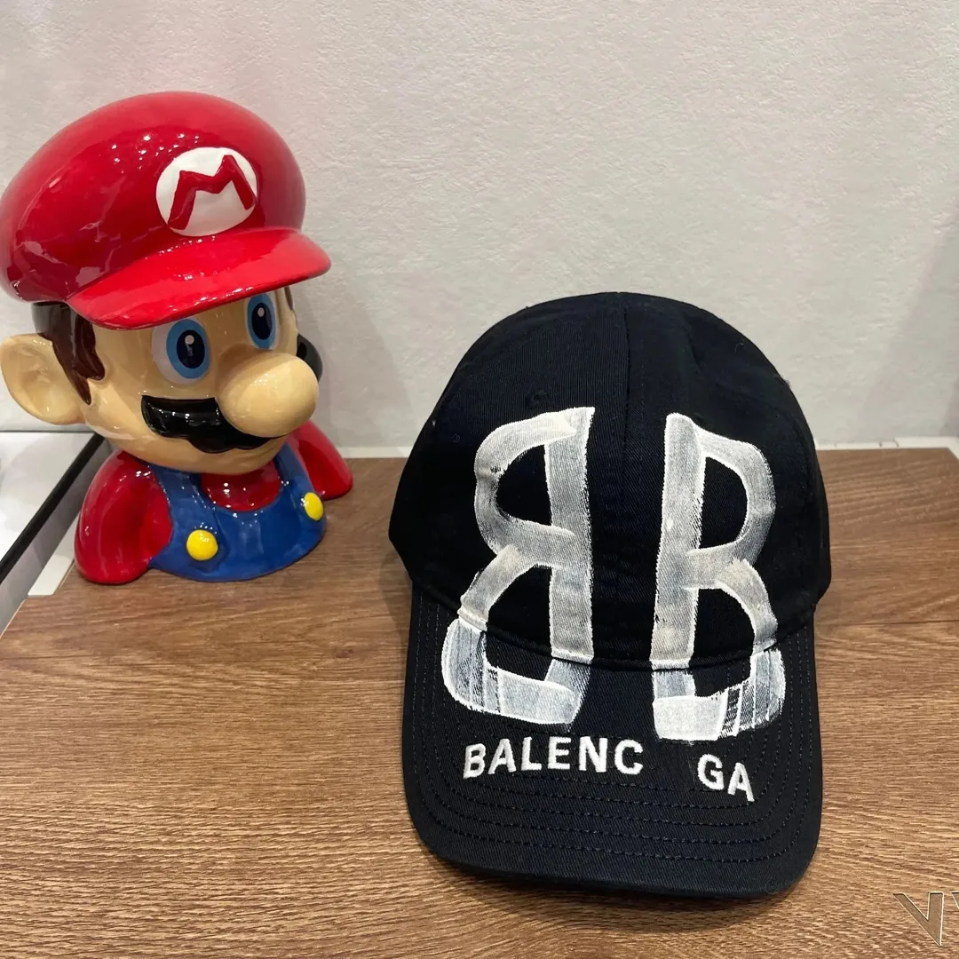 Balenciaga Grey Distressed Print Cap — Photo 6