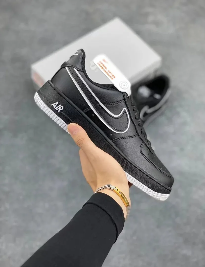 Nike Air Force 1 Low-Top Summer Sneakers — Photo 15