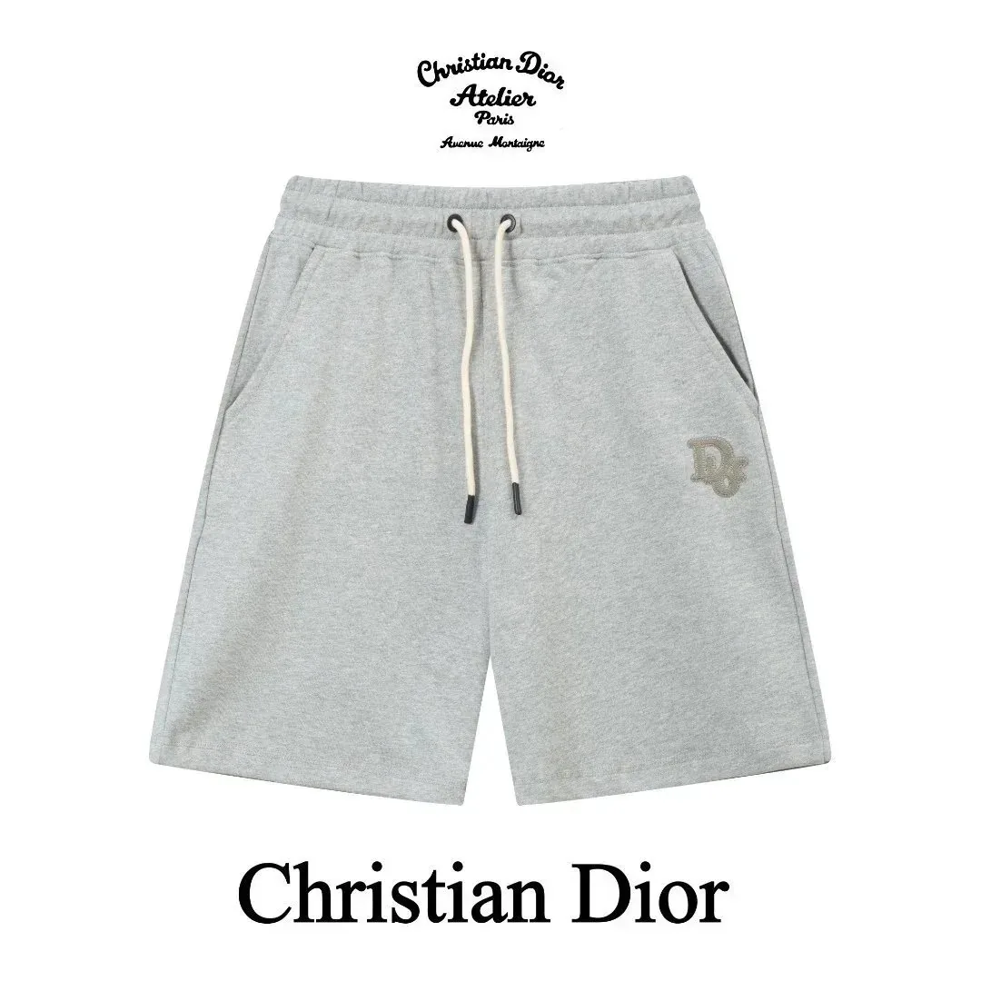 Gucci Logo Smiley Sweat Shorts — photo 10