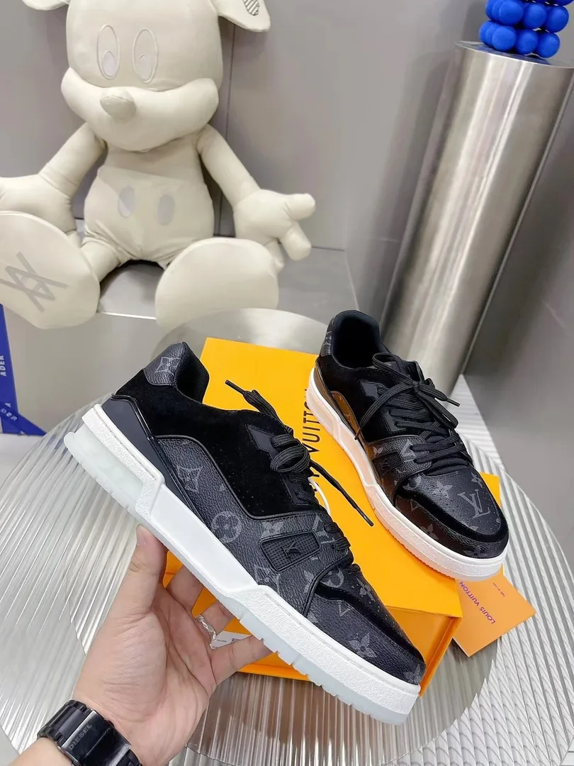 Louis Vuitton LV Trainer Grey Embossed Monogram Trainers — photo 11