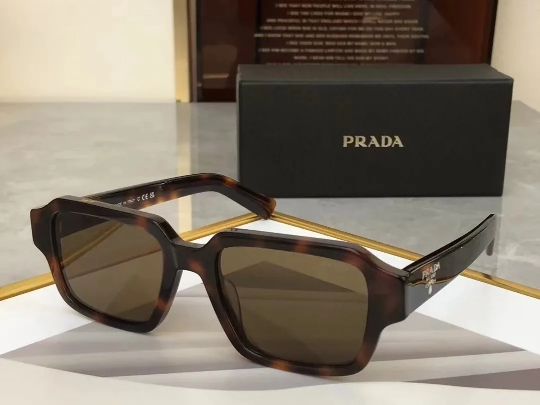 Unisex Square Sunglasses — photo 4