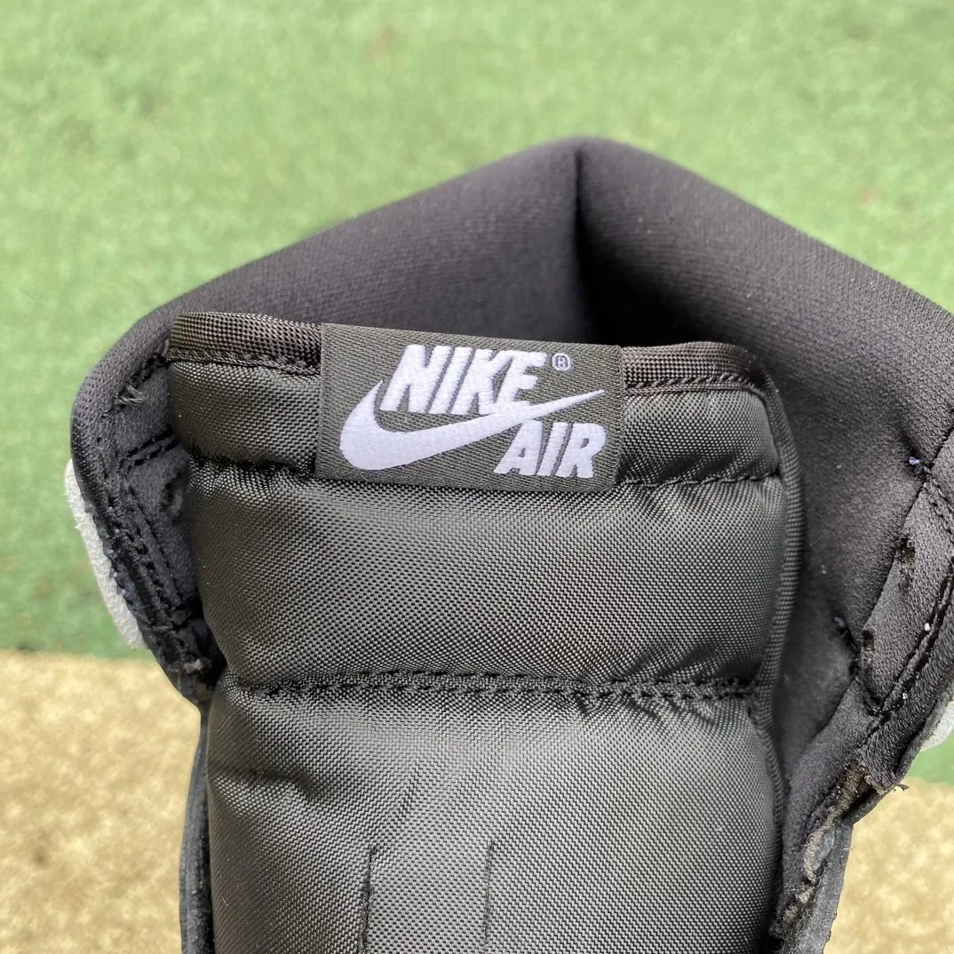 Air Jordan 1 High Reverse Panda — QC