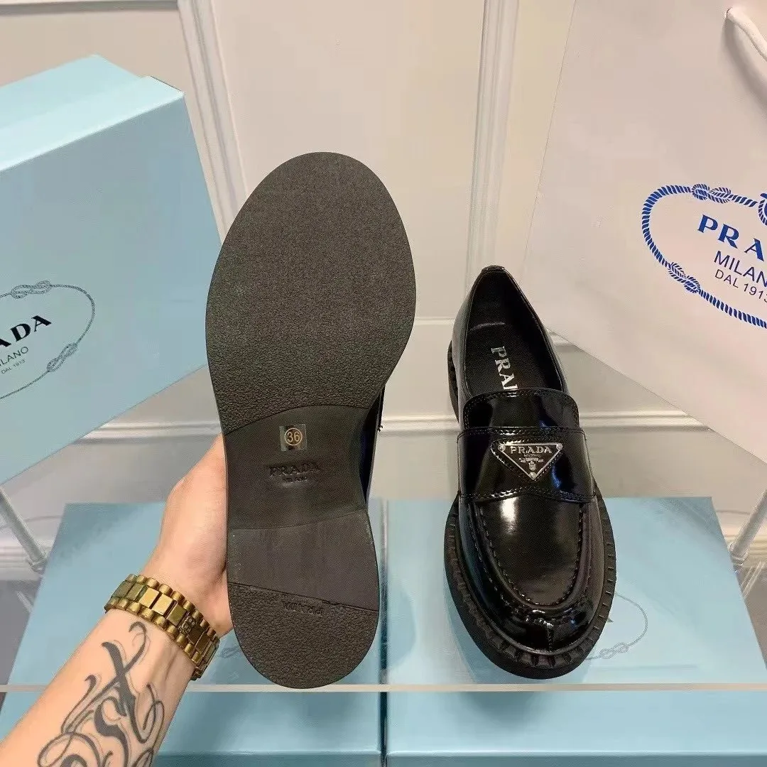 Prada Monolith White Black Leather Sneakers — photo 2