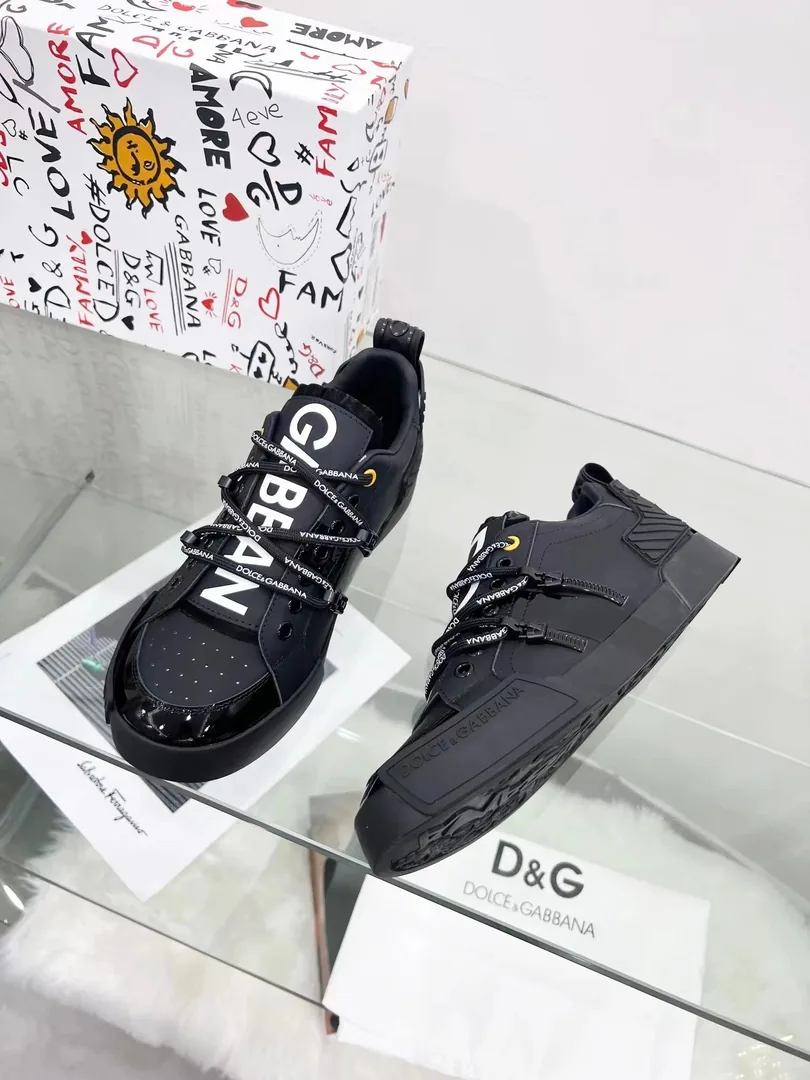 Dolce & Gabbana & White Sneakers