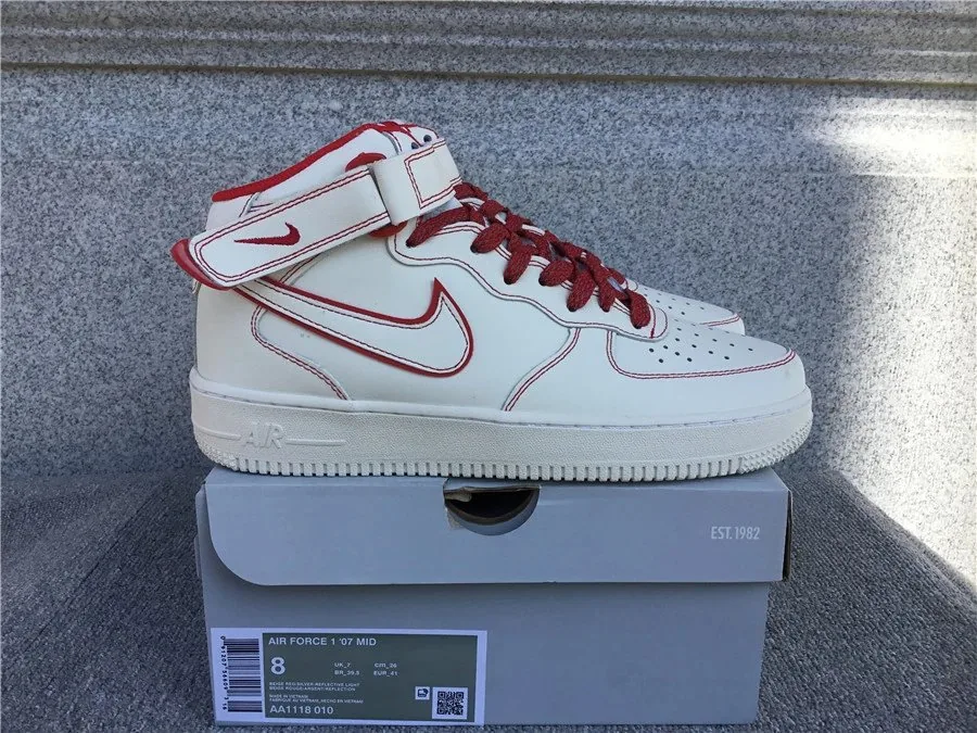 White Black Air Jordan 1 Mid — QC