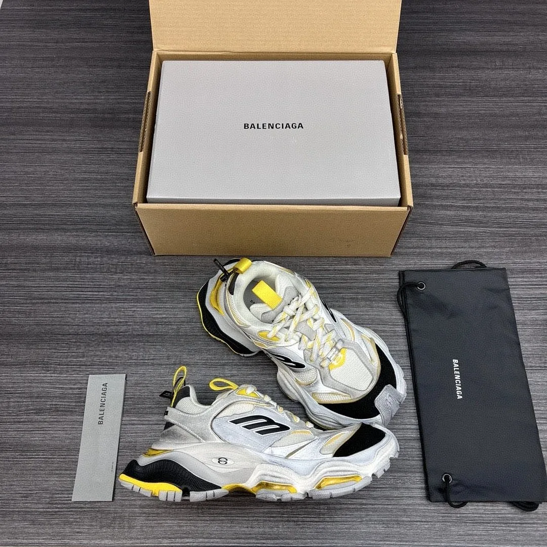 Balenciaga Cargo Sneaker Black Bigfoot Chunky Sneakers — Photo 9