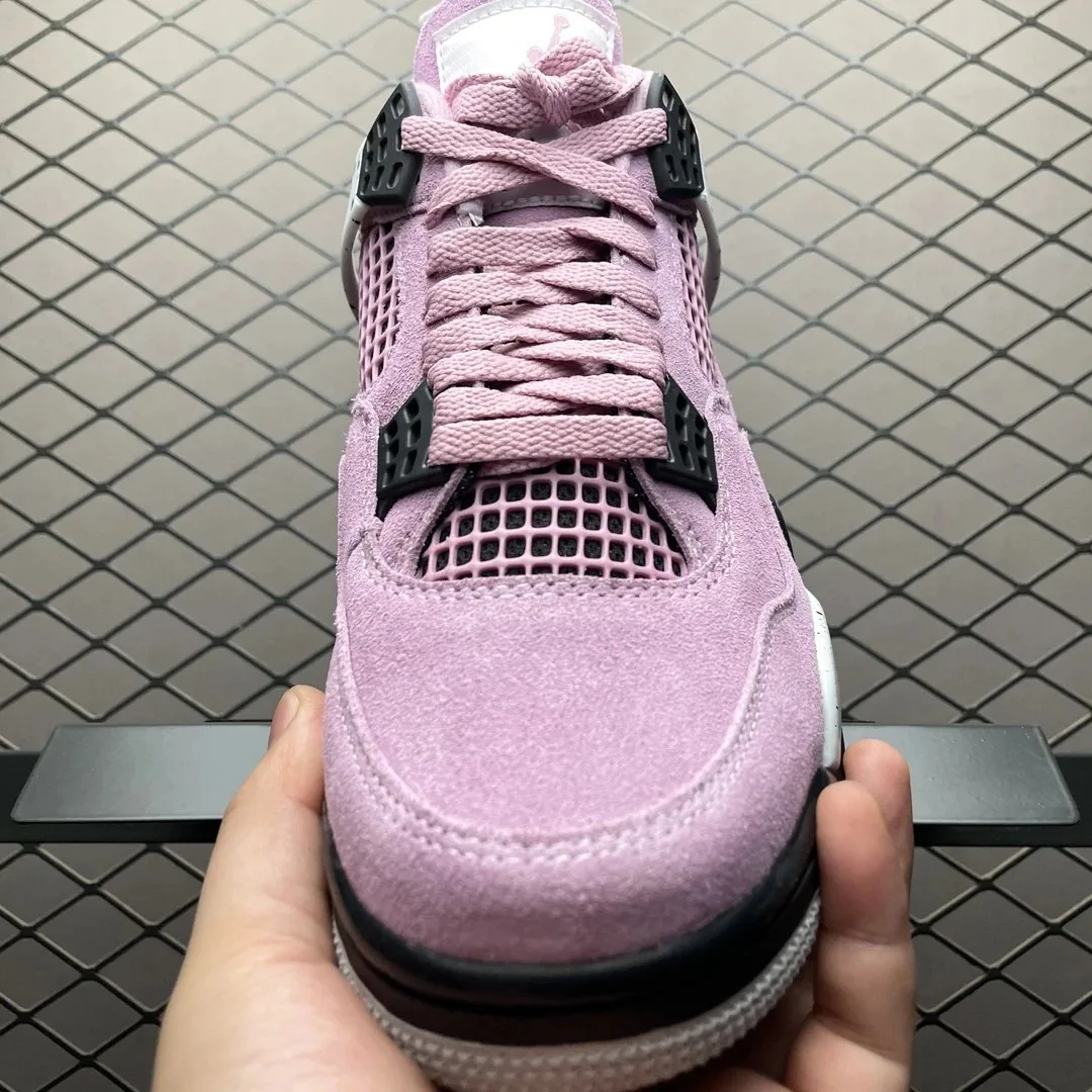 Air Jordan 4 Orchid — Photo 9