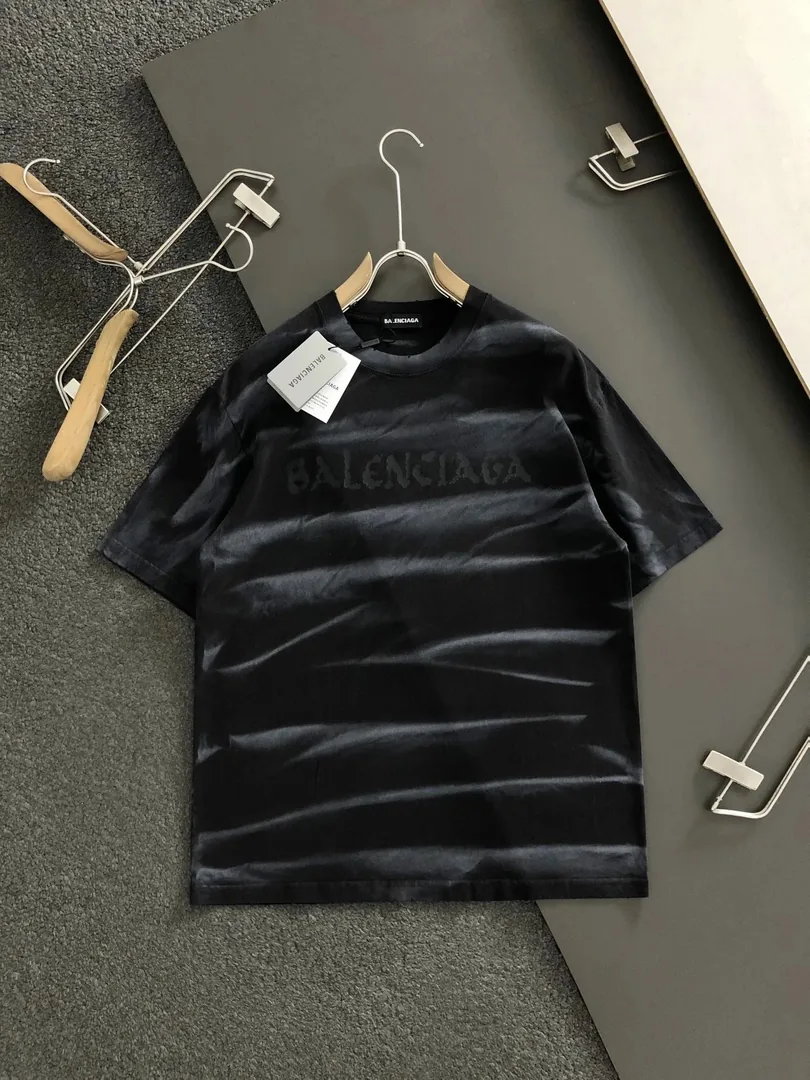 Balenciaga Graphic Print T-Shirt Collection — QC