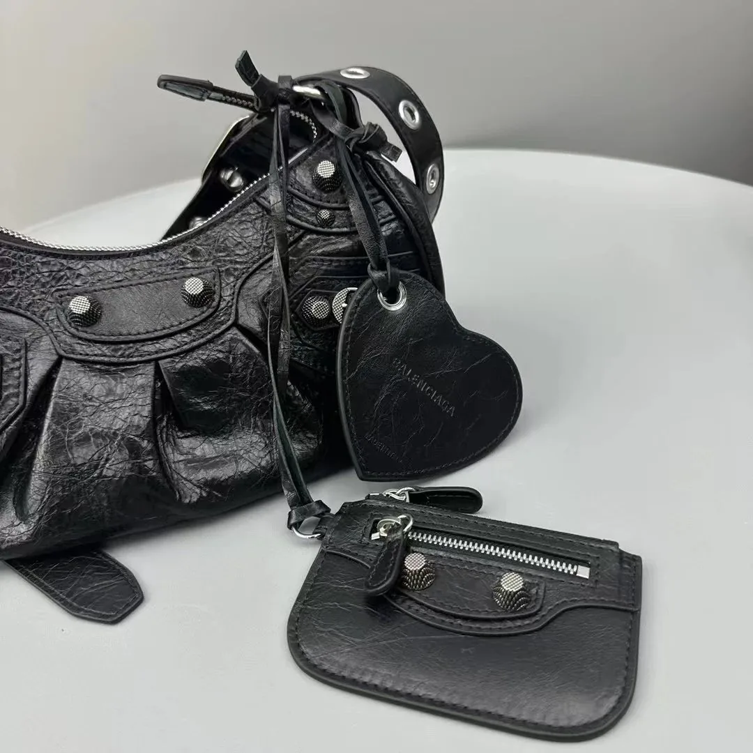 Balenciaga Leather Shoulder Bag — Photo 4