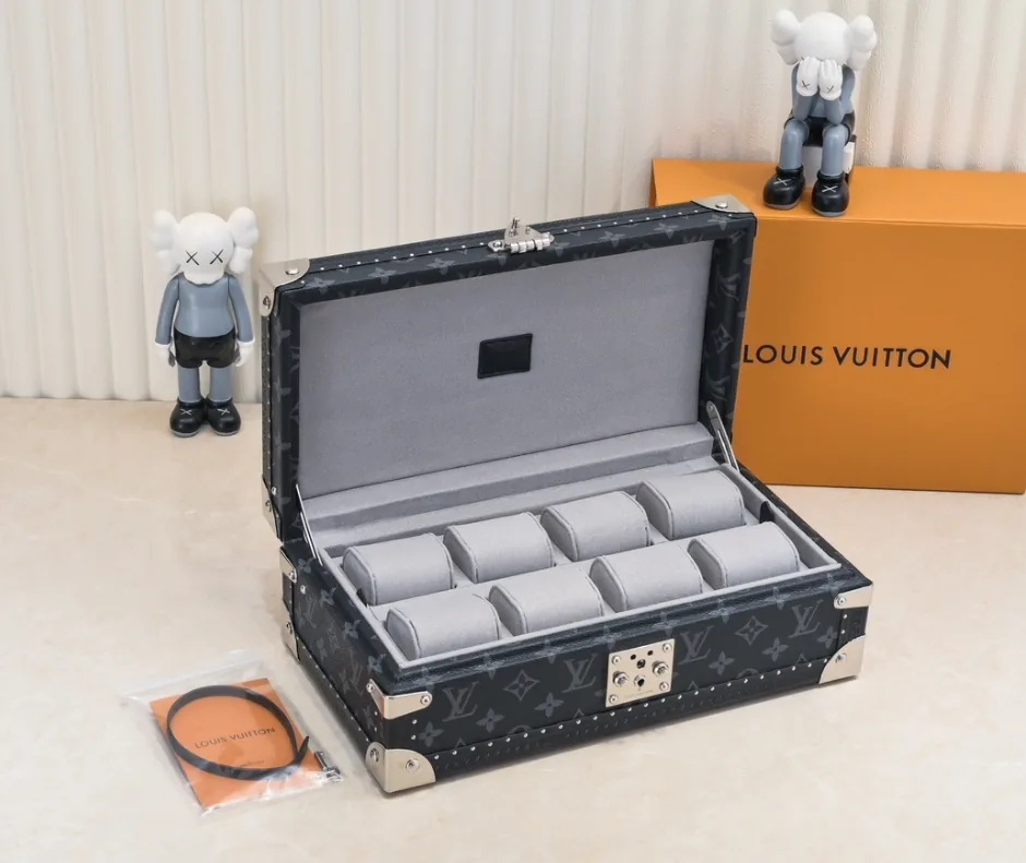 Leather Watch Box — Photo 5