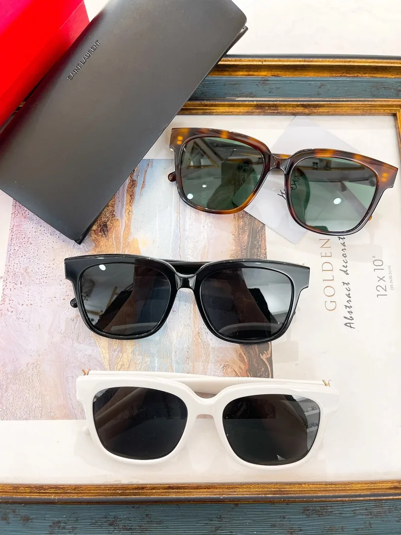 Saint Laurent SL M40 Sunglasses — photo 11