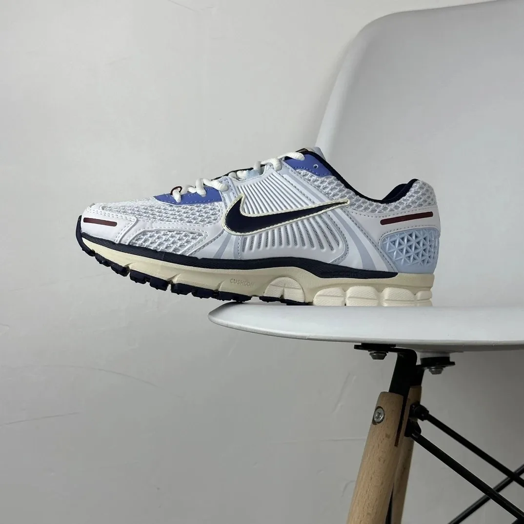 Nike Vomero 5 Air Zoom — Photo 5