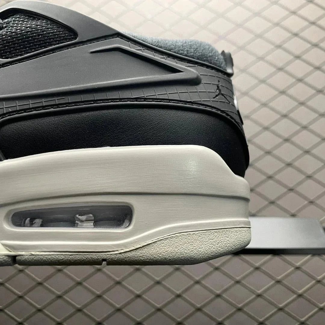 Jordan 4 RM Grey Low-Top Trainers — photo 10