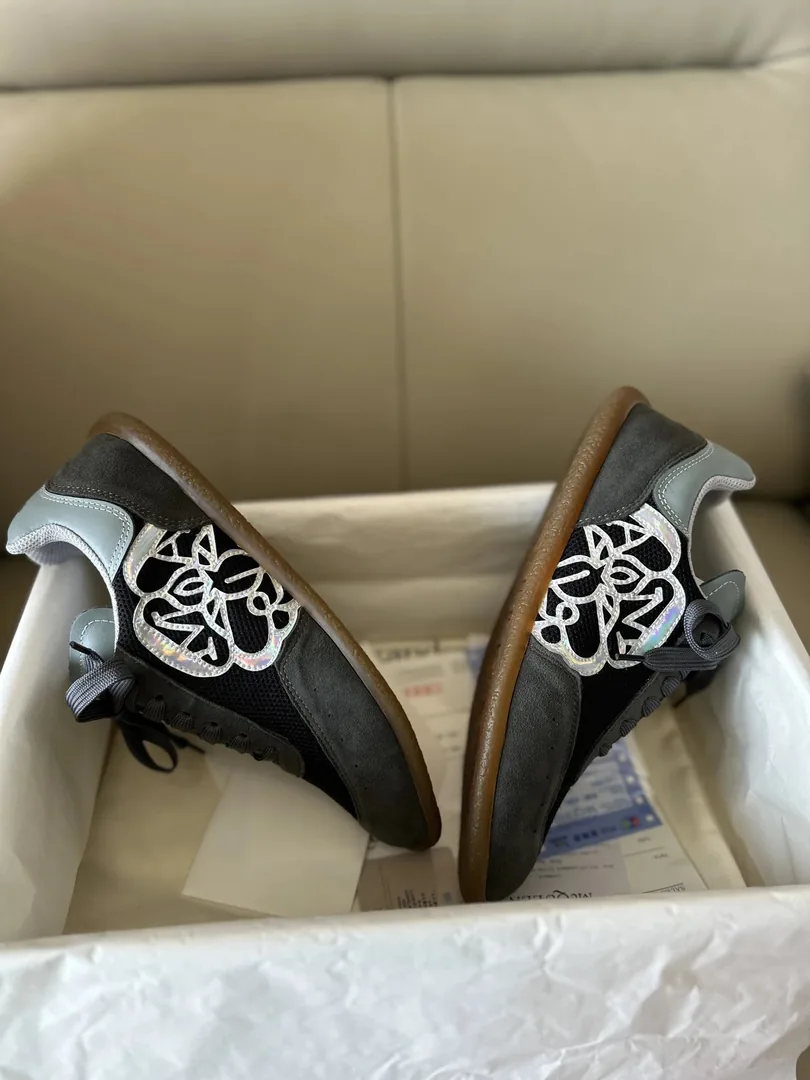 Alexander McQueen Grey Knit Athletic Sneakers — Photo 4