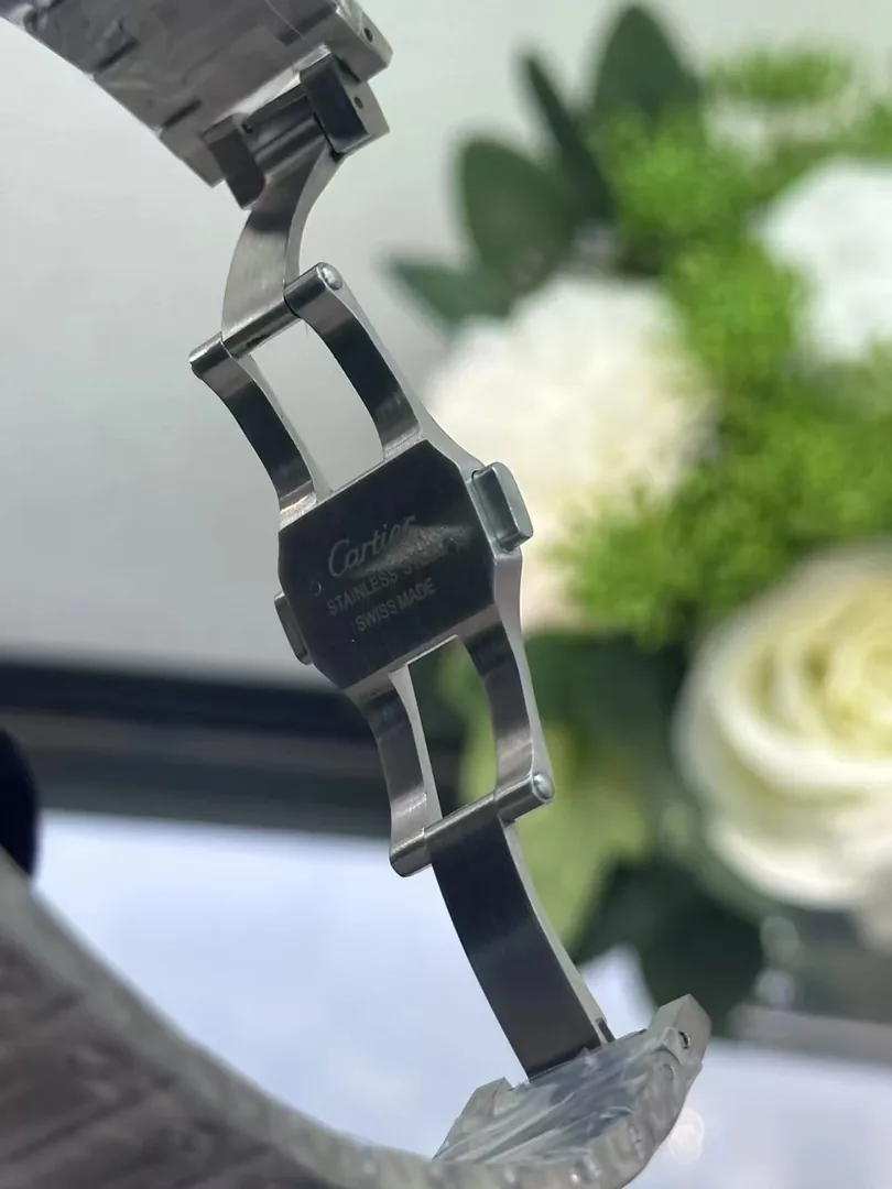 Automatic Watch — Photo 10
