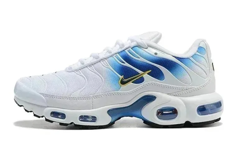 Nike Air Max Plus TN Black Sneakers — Photo 10