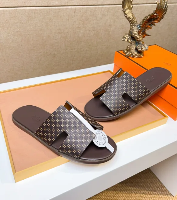 Hermes Classic Slides — Photo 14