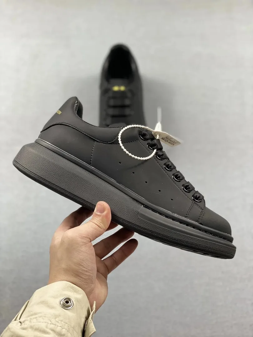 Alexander McQueen Oversized Sneaker White Chunky Trainers — QC