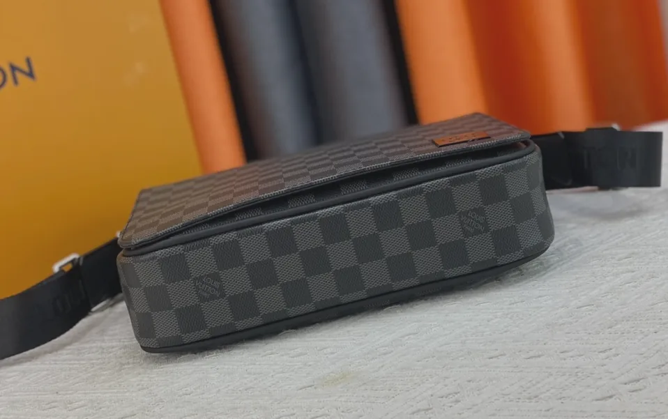 Men's Bag — QC