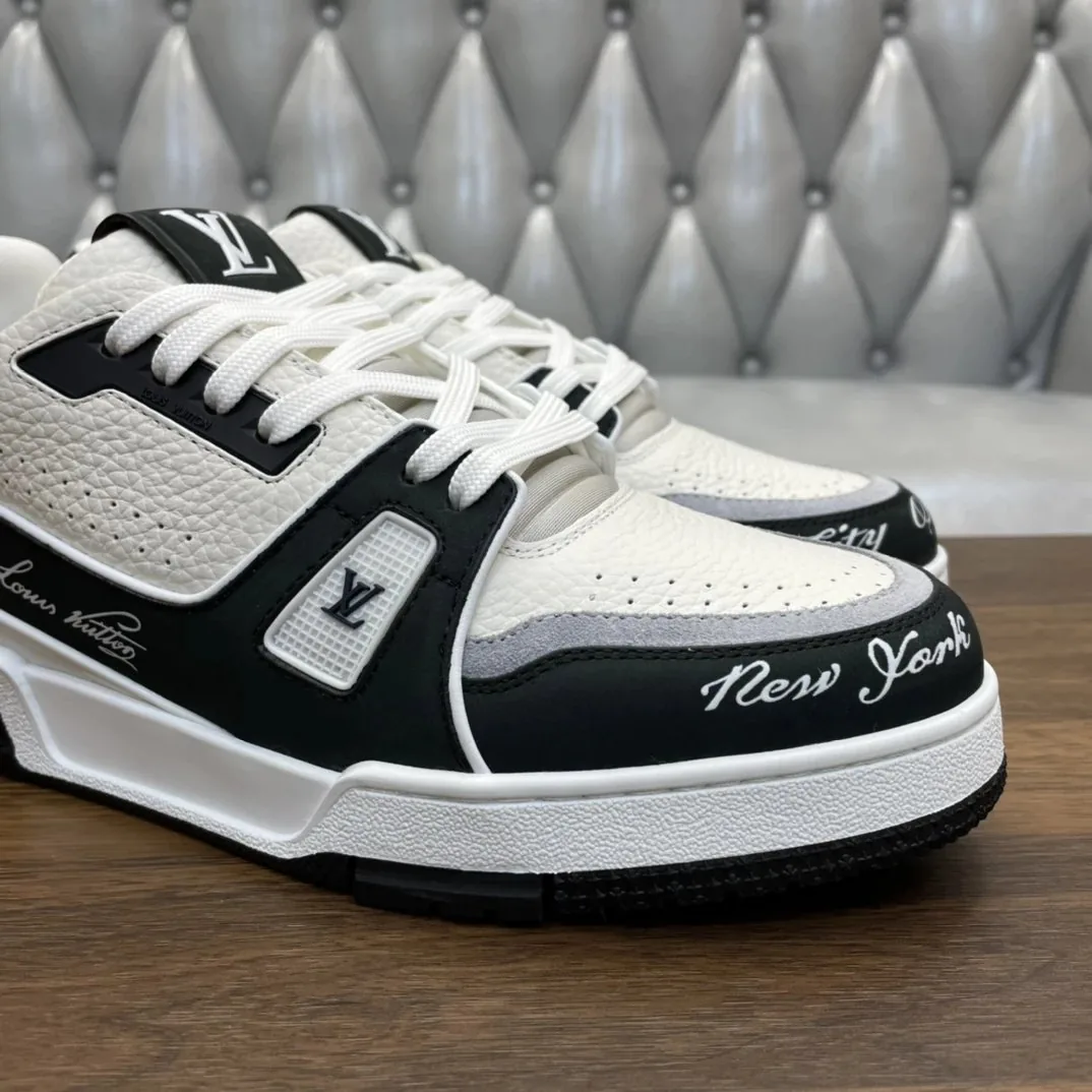 Louis Vuitton LV Trainer Low Sneakers — Photo 7