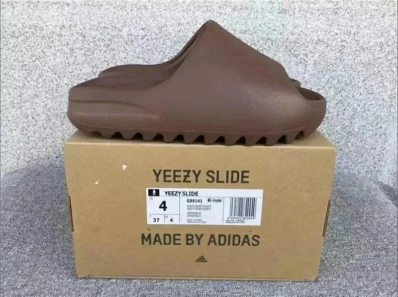 Adidas Yeezy Slide Sport Sneakers — Photo 9