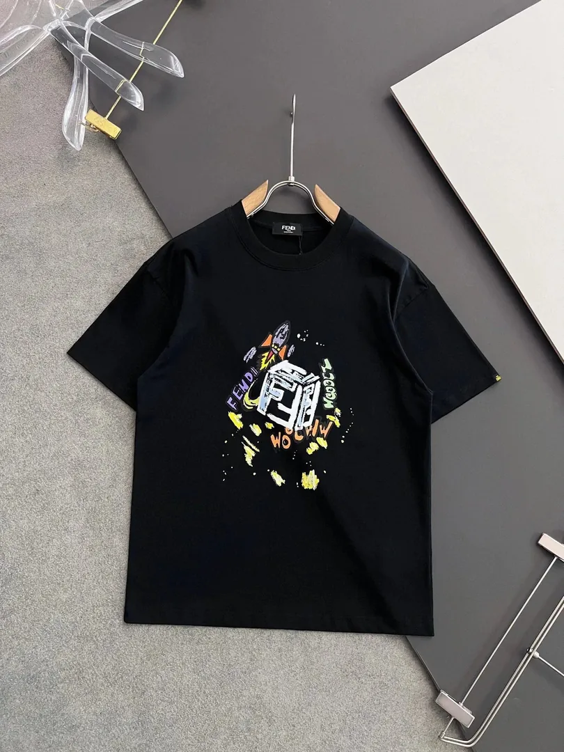 Short-Sleeve Tee — Photo 7