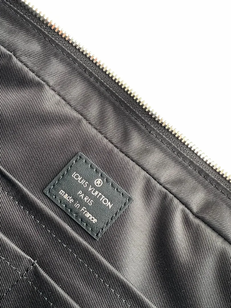 Louis Vuitton Black Monogram Briefcase — Photo 10