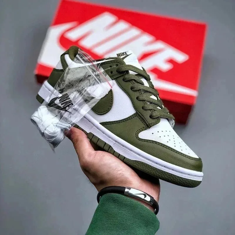 Nike Dunk Shoes — Photo 8