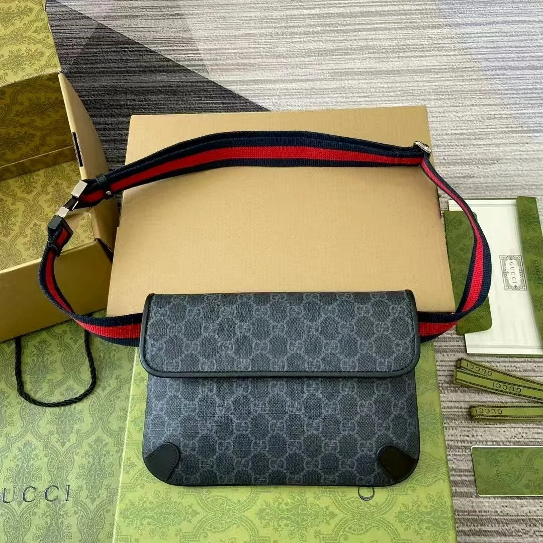 Gucci Messenger Bag — Photo 15