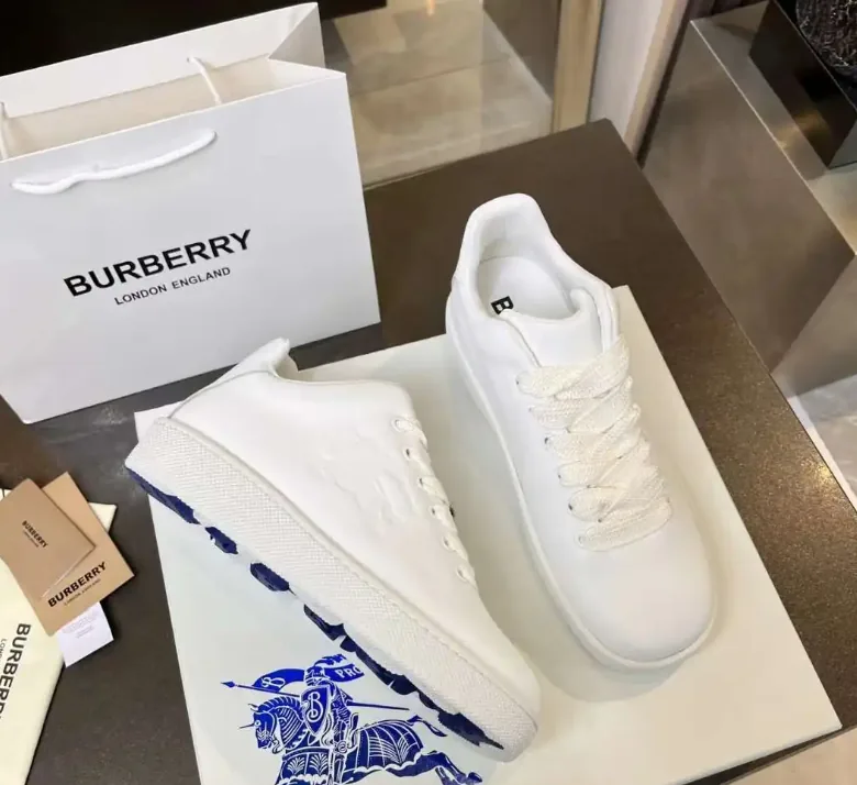 Burberry Vintage Check Sneaker White Athletic Sneakers — Photo 2