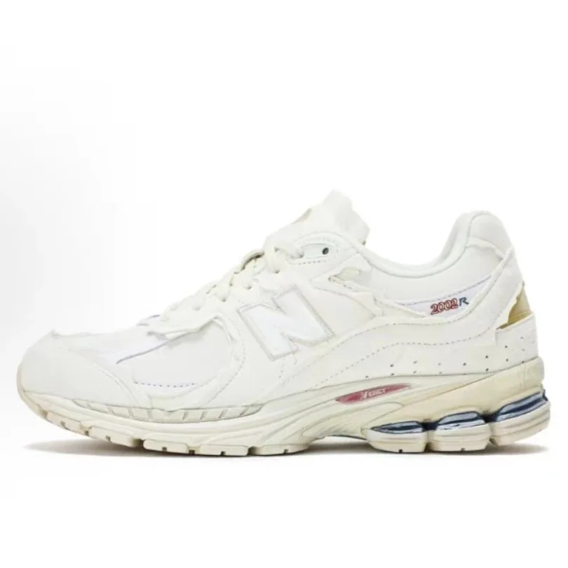 New Balance 2002R Cushioned Runners — Photo 12