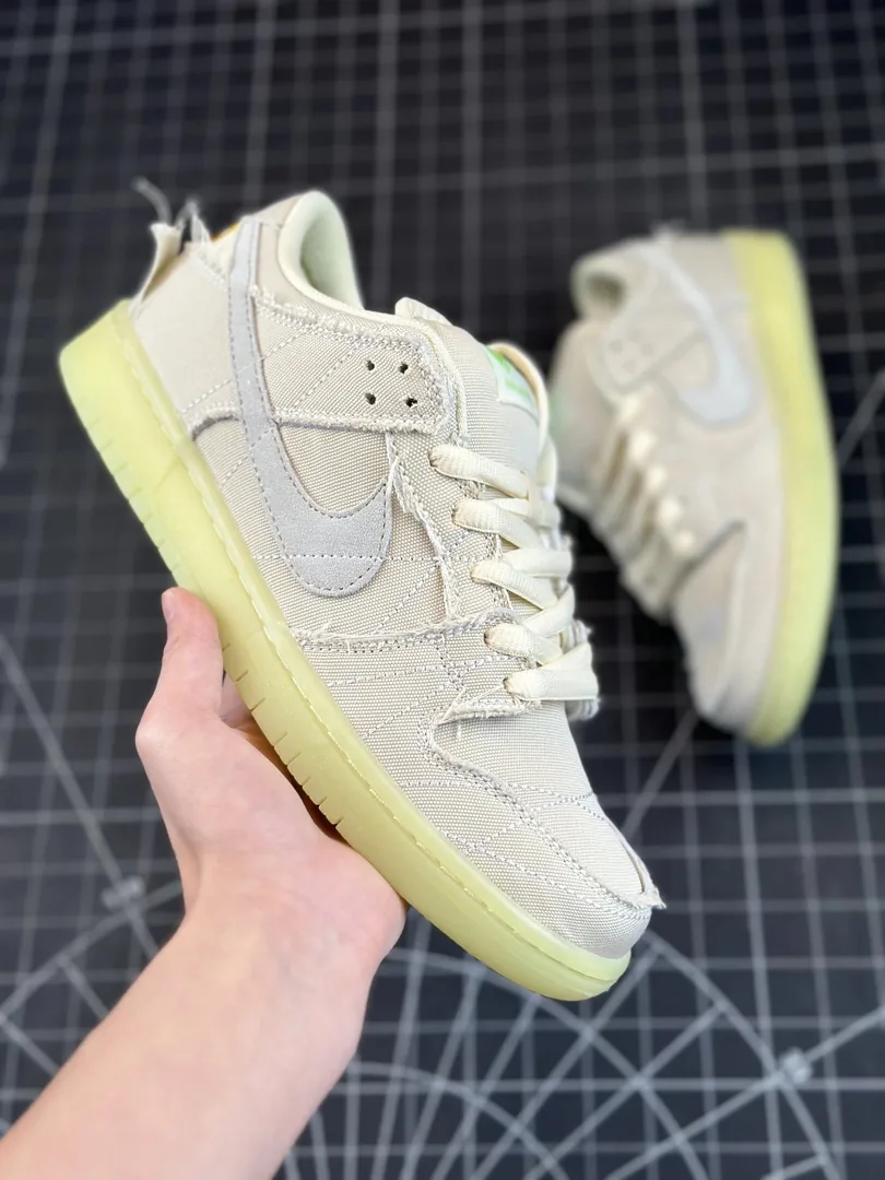 Nike SB Dunk Low Mary — photo 9