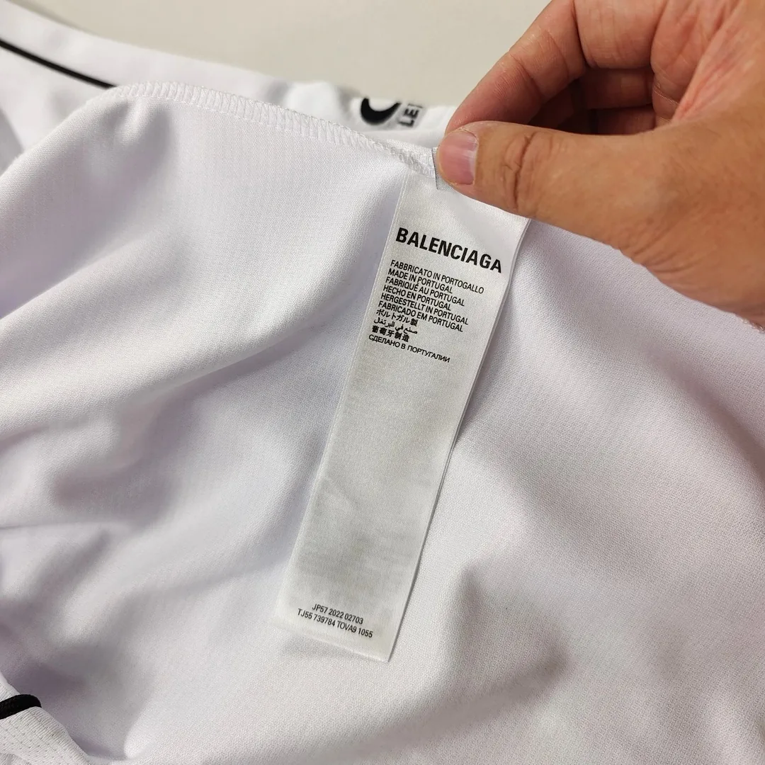 Detail Tee — Photo 9