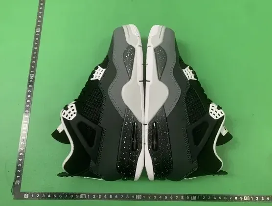 Air Jordan 4 Black Red — photo 12