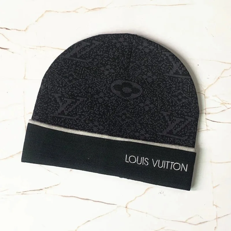 Gucci GG Monogram Knit Beanie Collection — photo 9