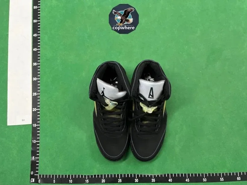Air Jordan 5 Grey Sneakers — Photo 3