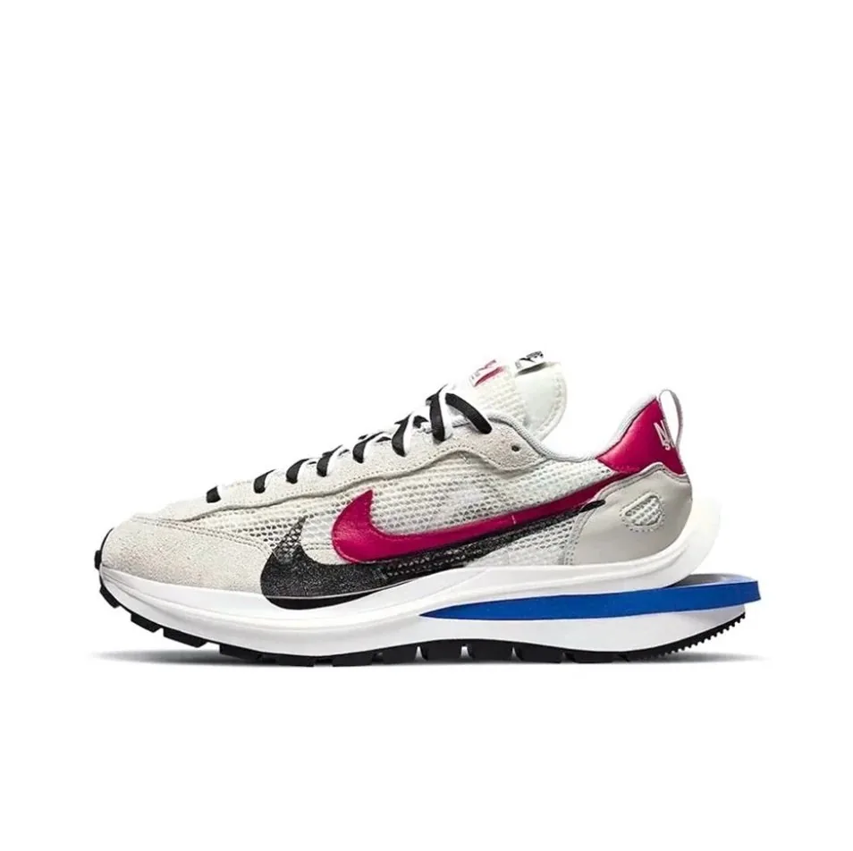 Nike VaporWaffle Sacai Crossover Sneakers — photo 10