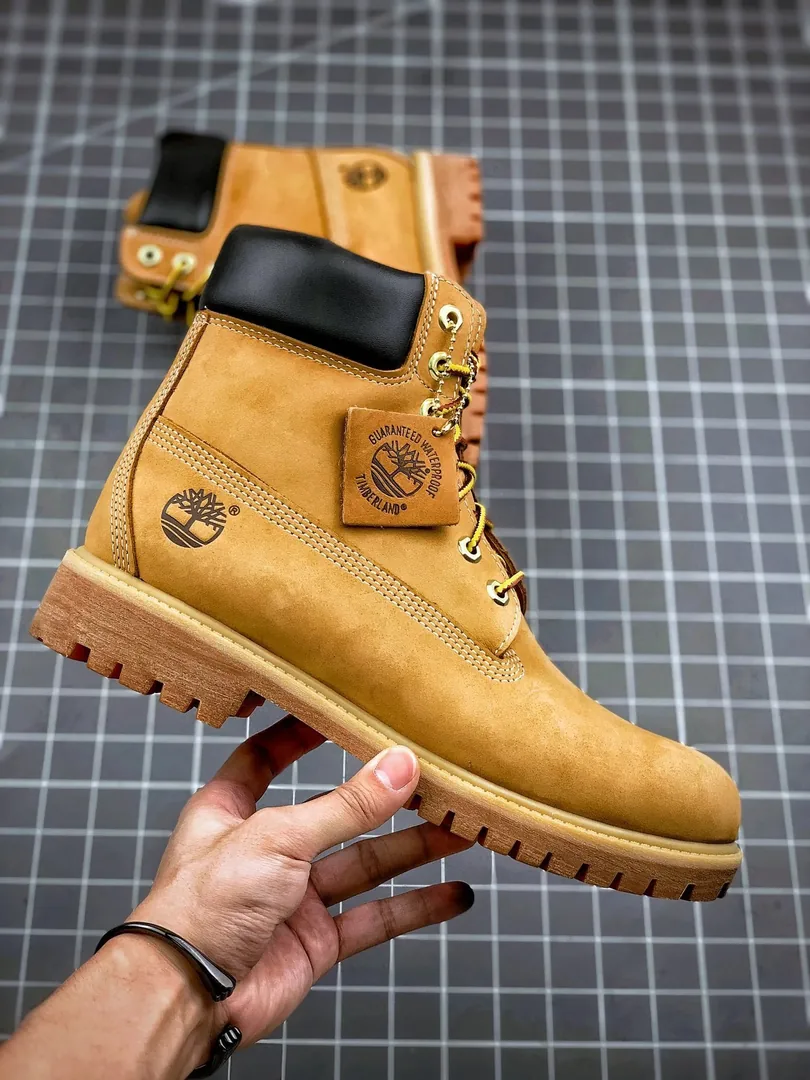 Timberland 6-Inch Premium Boot Wheat Brown Lace-Up Boots — Photo 3