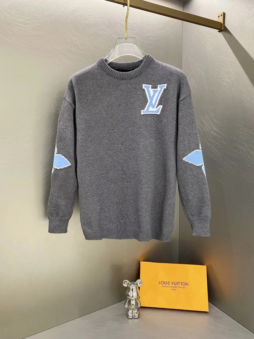 Clover Sleeve Logo Knit Crewneck Sweater — QC