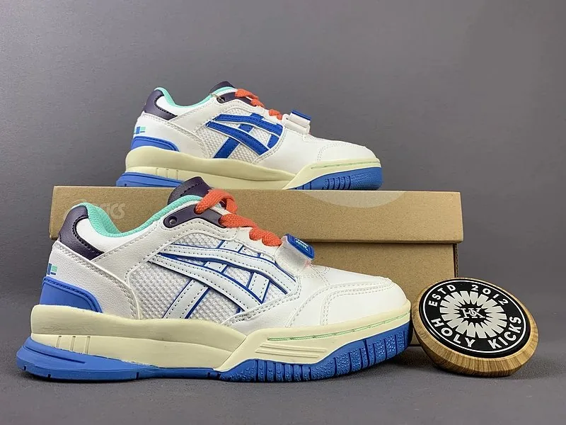 Asics Gel-Lyte III Grey Low-Top Sneakers — Photo 10