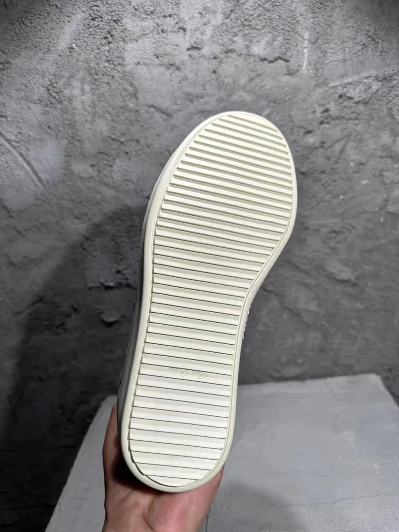 Rick Owens Low-Top Court Sneakers — QC