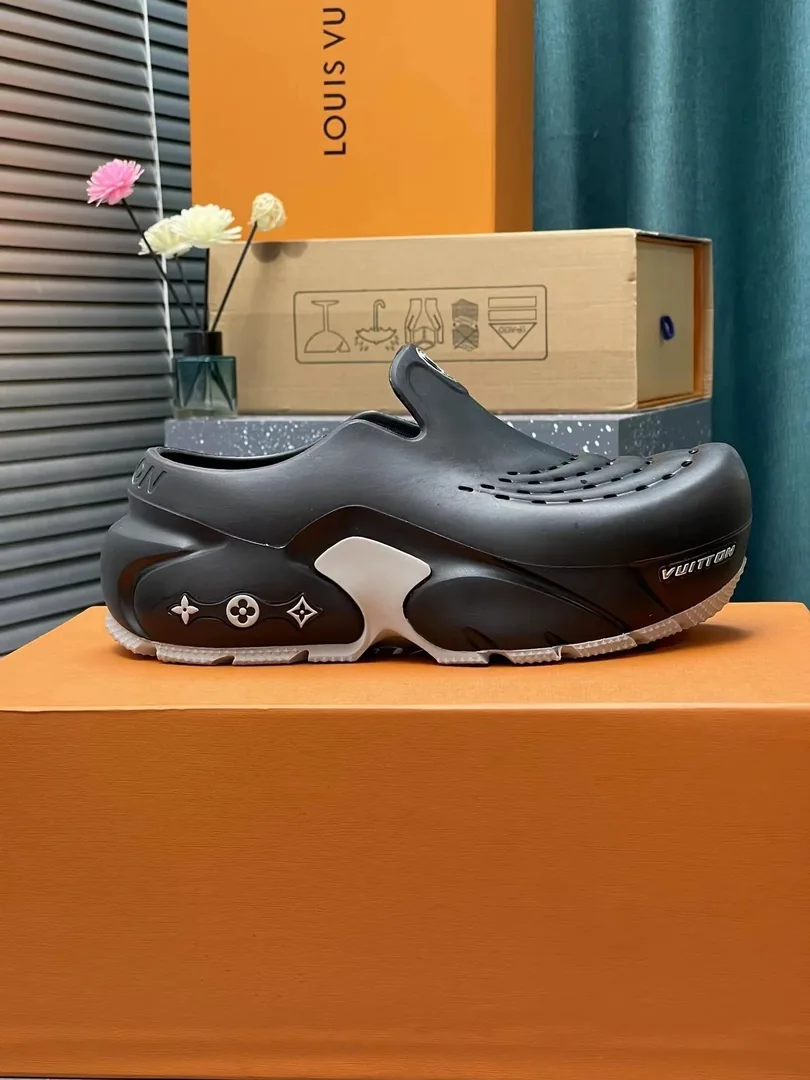 Shark Clog Slides — photo 10