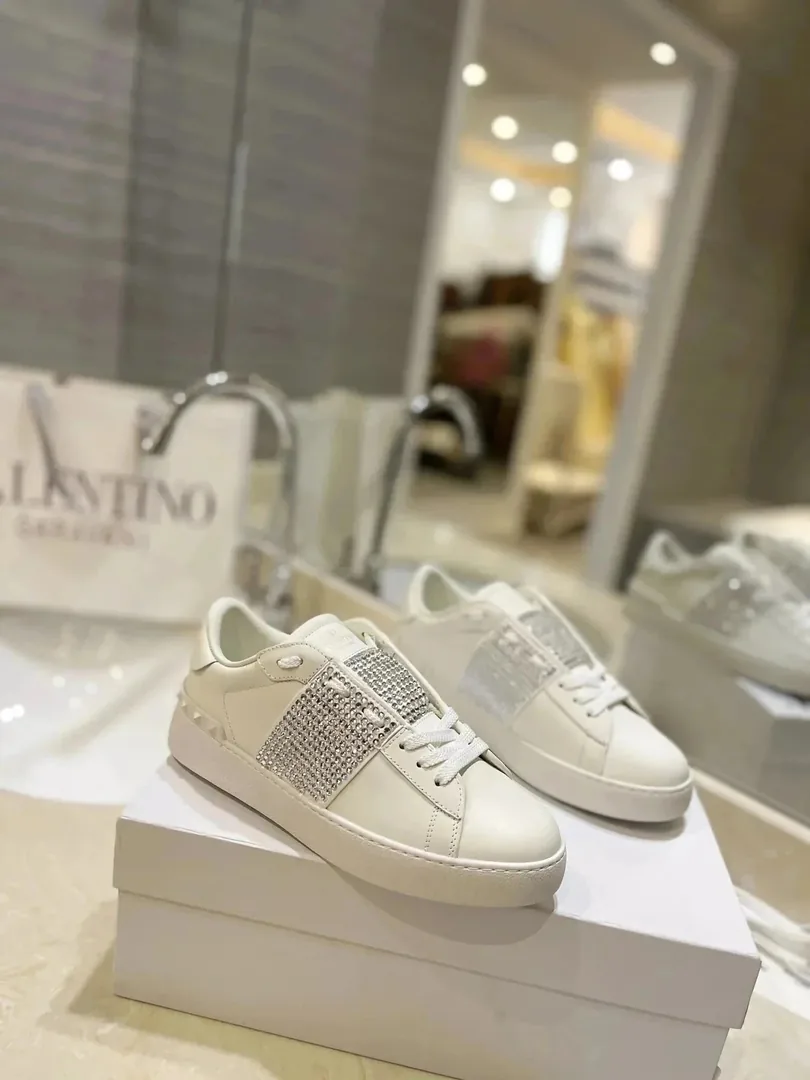 Valentino Louis Vuitton White Trainers — Photo 13