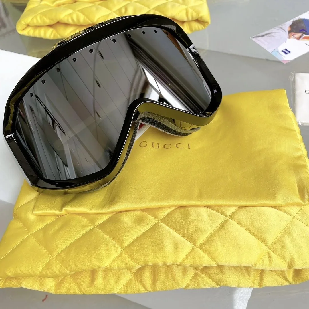 Winter Ski Goggles — Photo 4