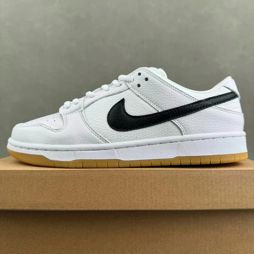 Black White Nike Dunk Sneakers — QC