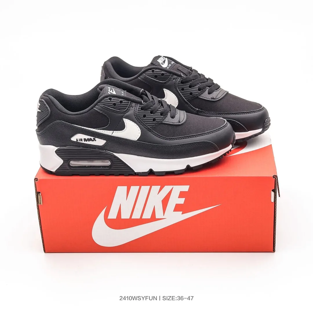 Nike Air Max 90 — Photo 12