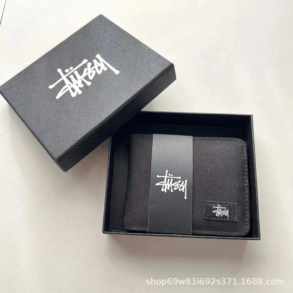 Bifold Card Wallet — Photo 4