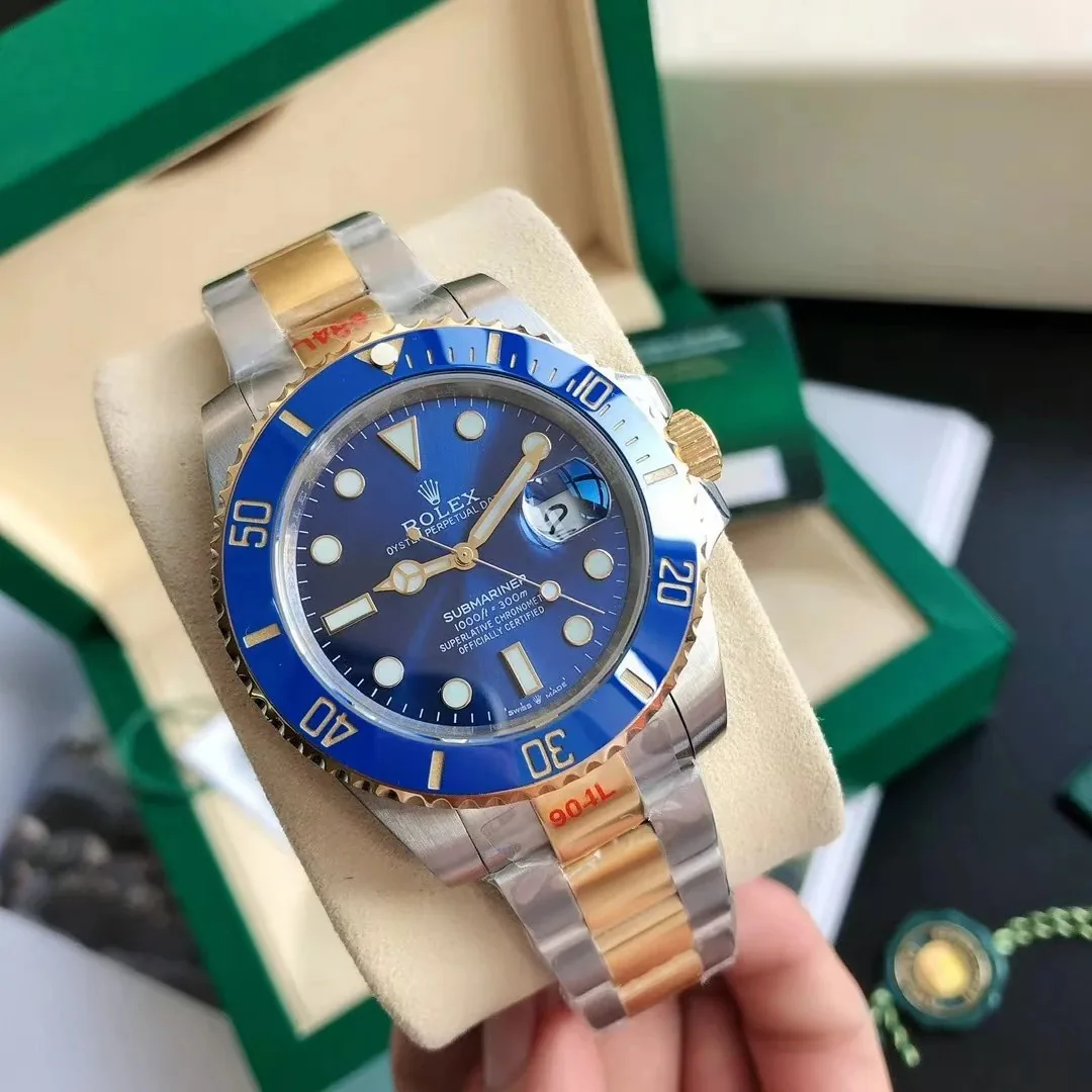 Rolex Submariner Green Bezel Watch — Photo 15